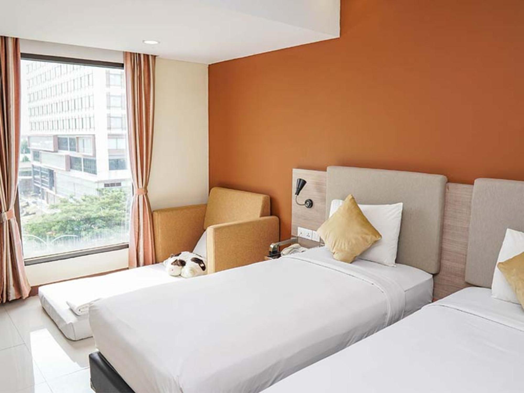 Verse Hotel Cirebon Exterior foto