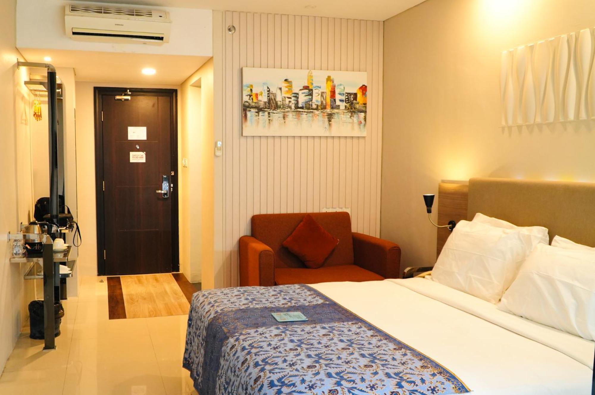 Verse Hotel Cirebon Exterior foto